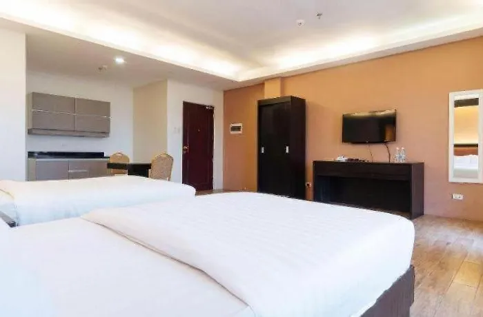 Hotel Northpointe Residences