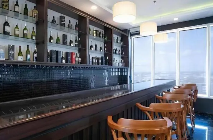 Hotel Northpointe Residences